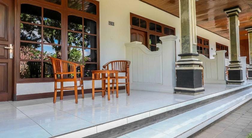 Sekar Arum Riverside Resort in Canggu Hotel in Kediri