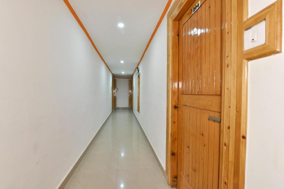 HOTEL HIMGIRI Hotel in Manali