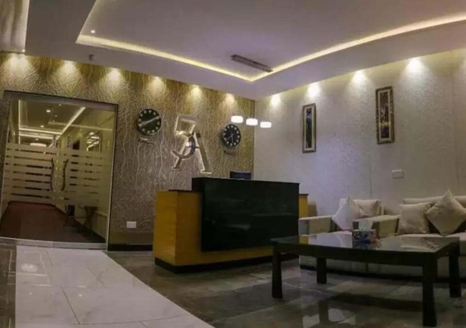 5th Avenue Hotel Hotel in Punjab