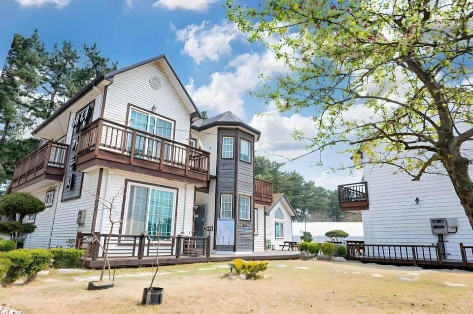 Gangnueng Gadunji Pension Bed and Breakfast in South Korea