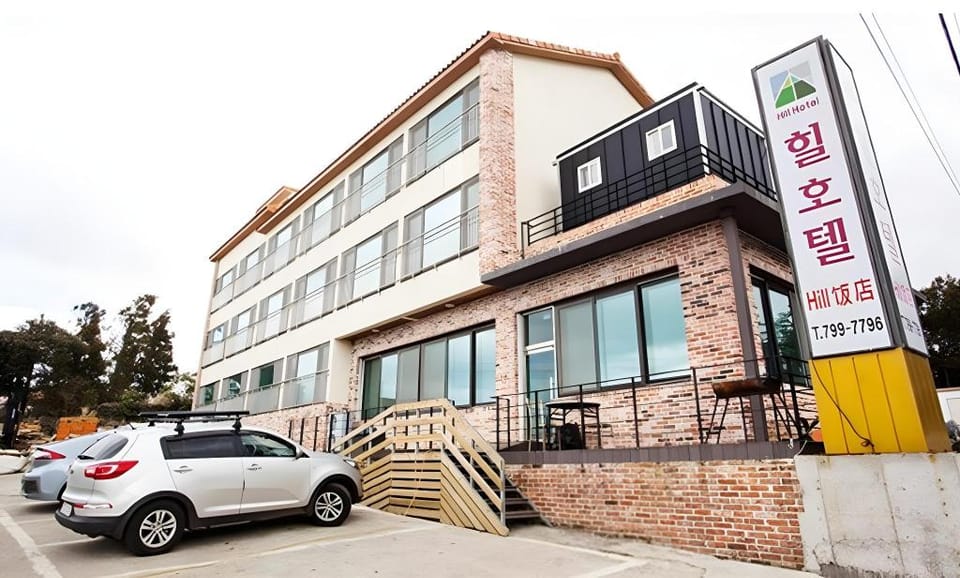 Jeju Hill Hotel Apartment in South Korea