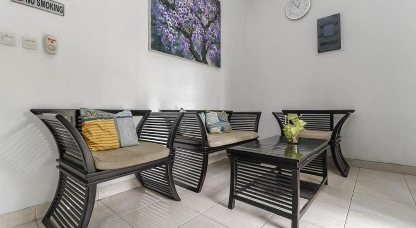 Cozy Residence Muwardi Jakarta Bed and Breakfast in Jakarta