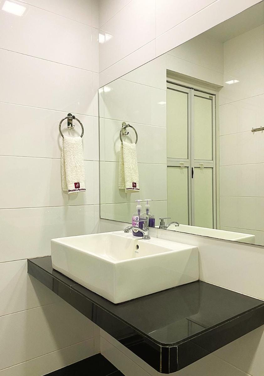 Amadel Residence 爱媄德民宿 14 Apartment in Malacca