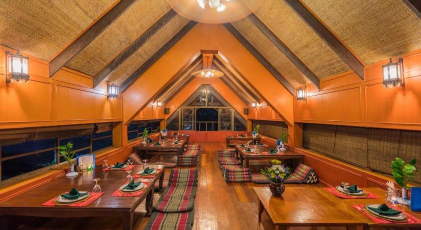 Coral Hotel Bangsaphan Resort in Prachuap Khiri Khan, Thailand