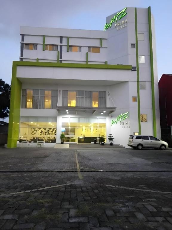 Whiz Prime Hotel Sudirman Cilacap Hotel in Indonesia