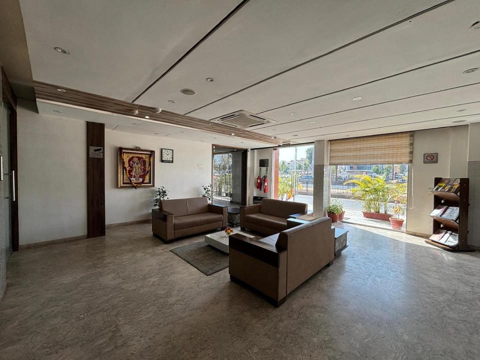 Hotel Ashray Inn Express Hotel in Ahmedabad