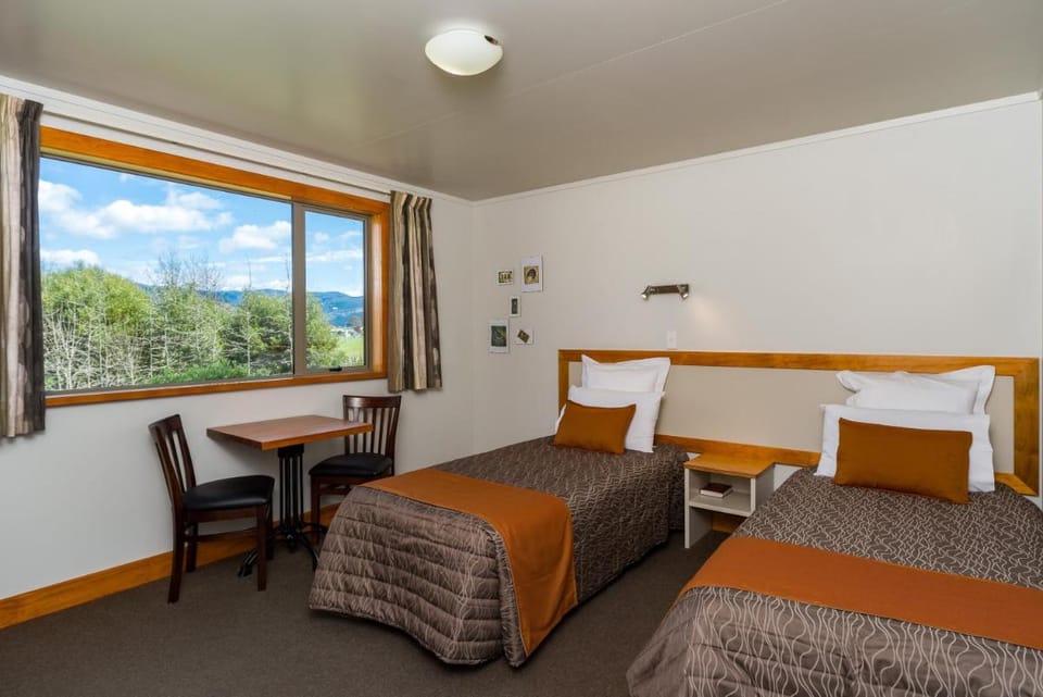 Eden's Edge Lodge Lodge in Tasman District, Tasman, New Zealand
