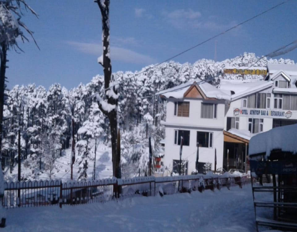 Hotel Patnitop Vacation rental in India