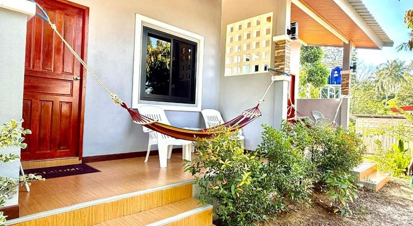 Asama Bungalow Bed and Breakfast in Sala Dan