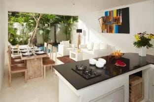 50meter from the beach, 2BD Villa#2Seminyak/Oberoi Villa in Kuta