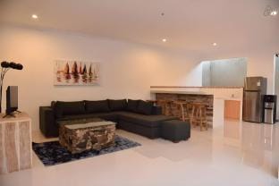 18min walk to the beach,3BR Villa3 Seminyak/Oberoi Villa in North Kuta