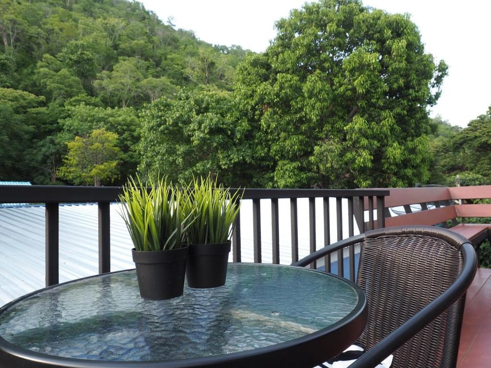 Ma Moths House Khao Yai Hotel in Laos