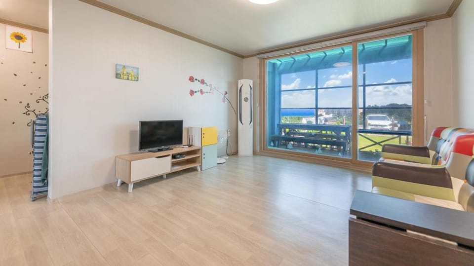 Jeju Skysea pension Bed and Breakfast in South Korea