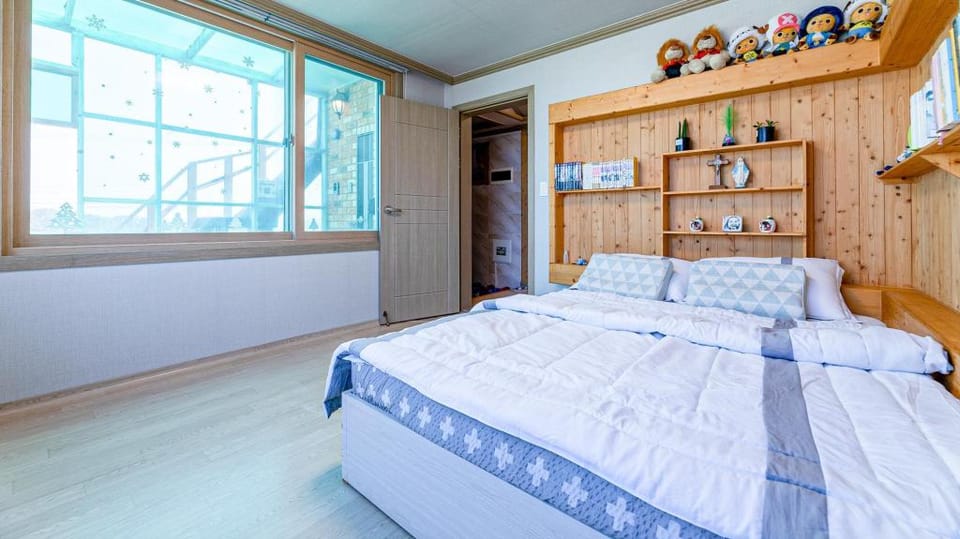 Jeju Skysea pension Bed and Breakfast in South Korea