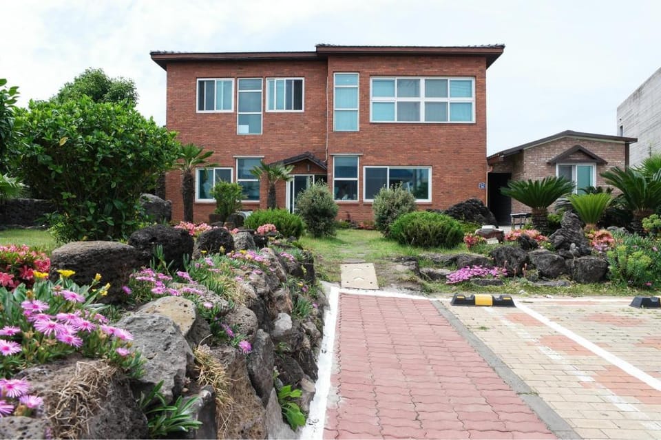 Jeju Ophirhouse Pension Bed and Breakfast in South Korea