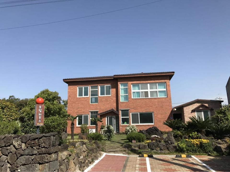 Jeju Ophirhouse Pension Bed and Breakfast in South Korea