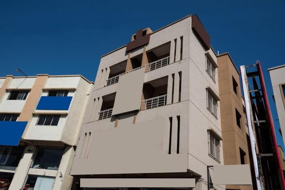 FabHotel Classic Executive - Nr. Sasvad Road Railway Station Hotel in Pune