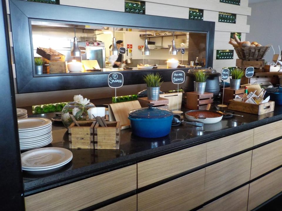 Soul on the Esplanade - HR Surfers Paradise Apartment in Surfers Paradise