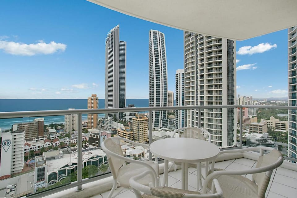 Chevron Renaissance - HR Surfers Paradise Apartment in Surfers Paradise