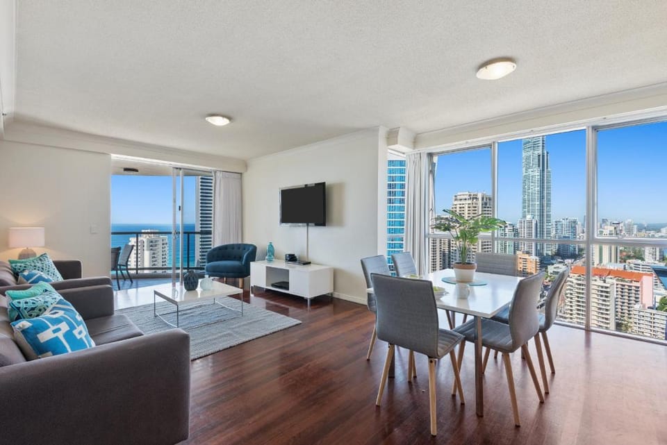 Chevron Renaissance - HR Surfers Paradise Apartment in Surfers Paradise