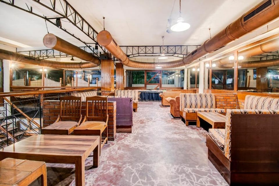 Capital O Broadway Hotel in Chandigarh
