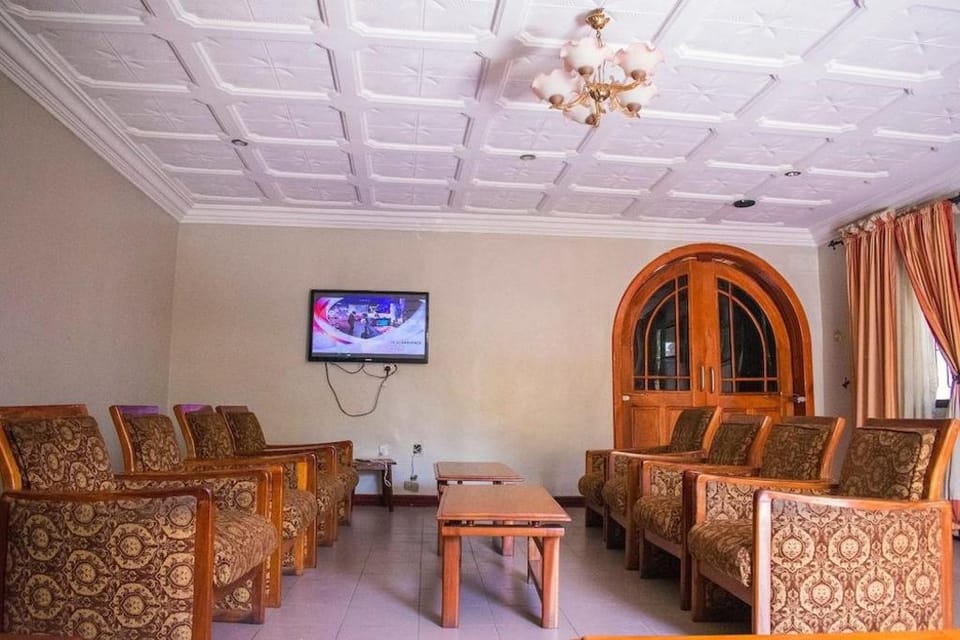 Chelsea Suites Limited (Main) Hotel in Lagos