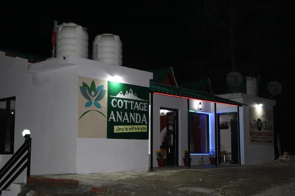 Cottage Ananda Hotel in Uttarakhand
