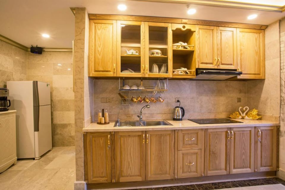 5 ROOM ENTIRE APARTMENT AT CITY CENTER Apartment in Ho Chi Minh City