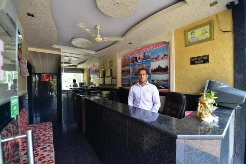 Hotel Mohit Palace Hotel in Jaipur