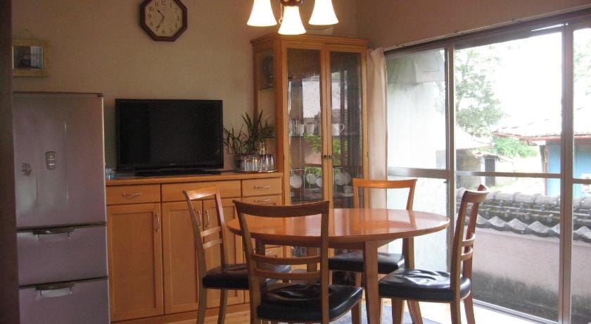 Guesthouse Fukiaesu Bed and Breakfast in Japan
