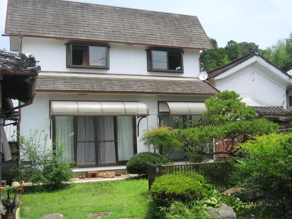 Guesthouse Fukiaesu Bed and Breakfast in Japan