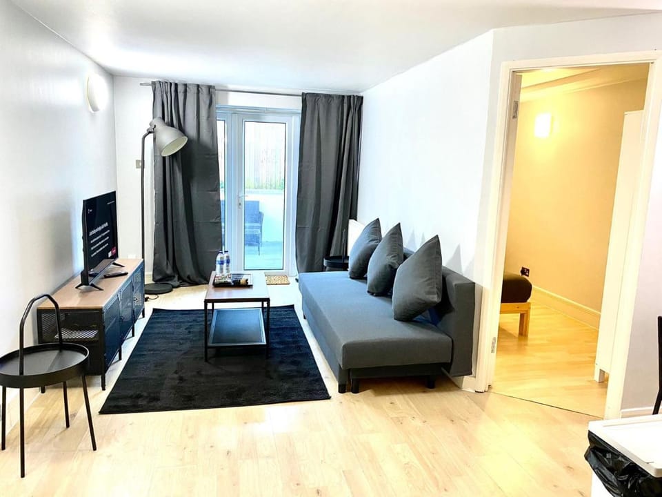 Westciti Caroco Aparthotel Hotel in Croydon