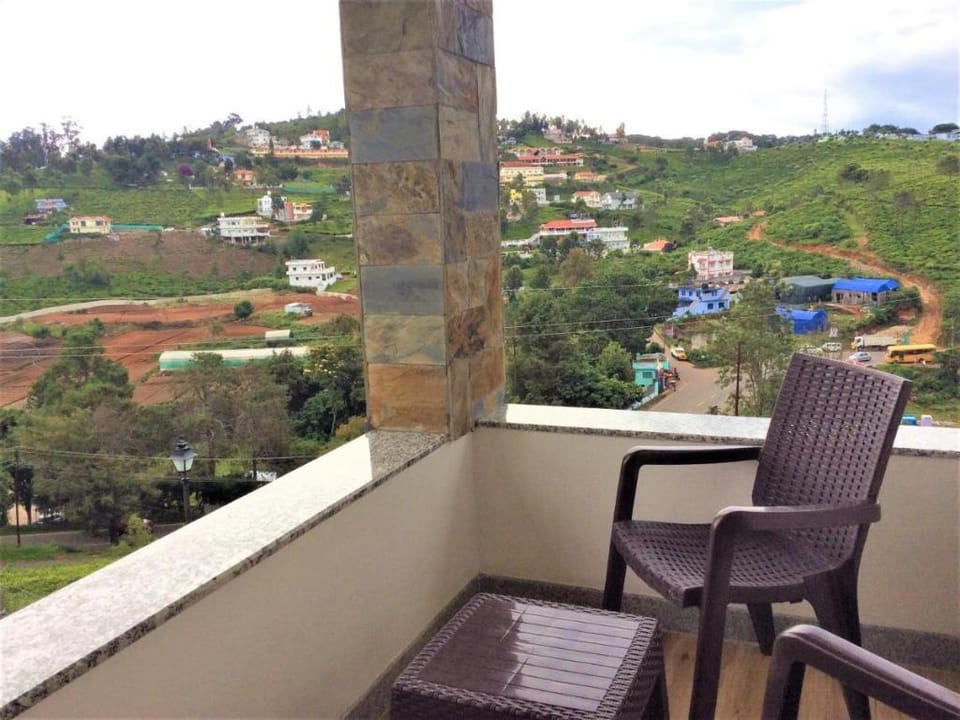 Garuda Park Resort Hotel in Kerala