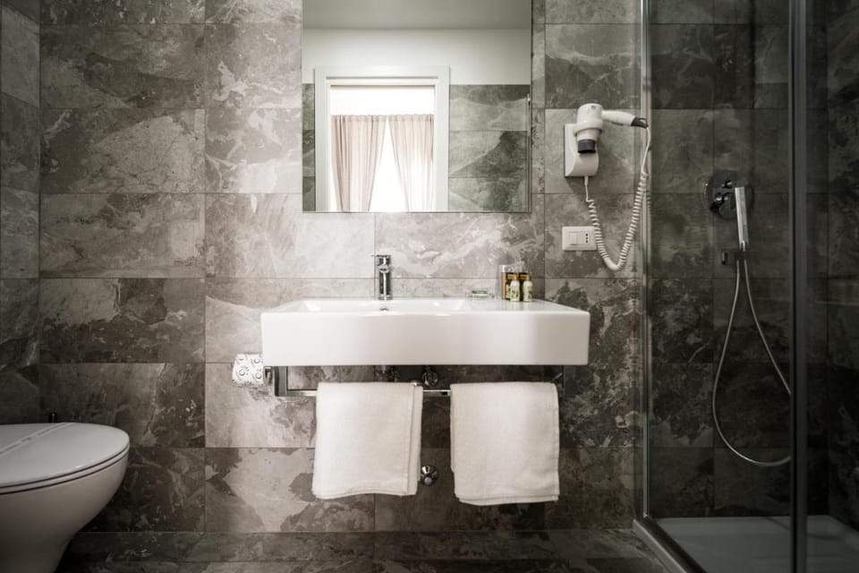 Vinci House Bed and Breakfast in Rome