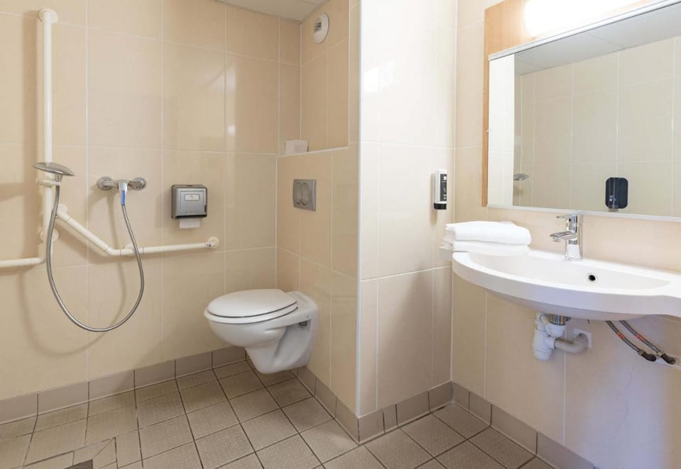 B&B Hotel Saint Malo Sud Hotel in St-Malo