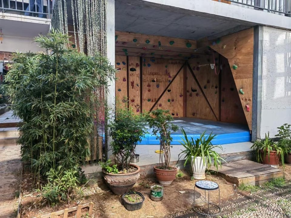 Lijiang Adventure Inn Bed and Breakfast in China