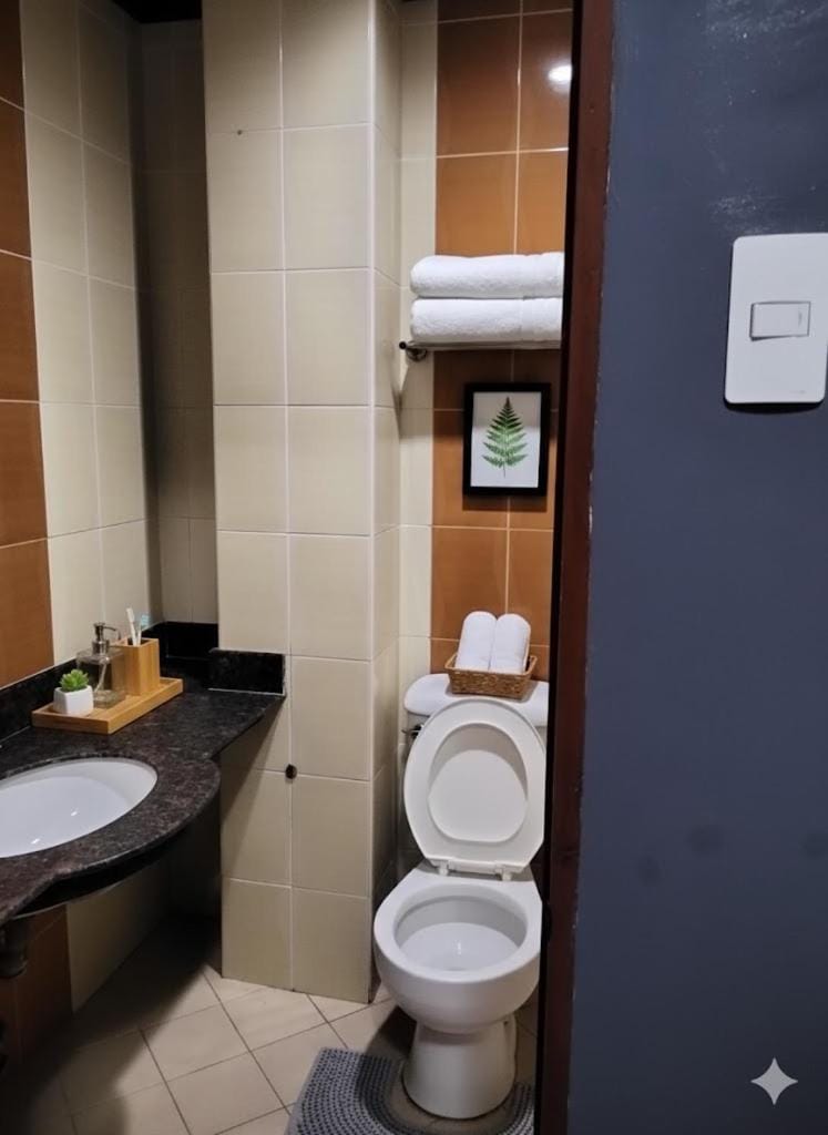 Transit Point Hostel Mactan Cebu Hostel in Lapu-Lapu City