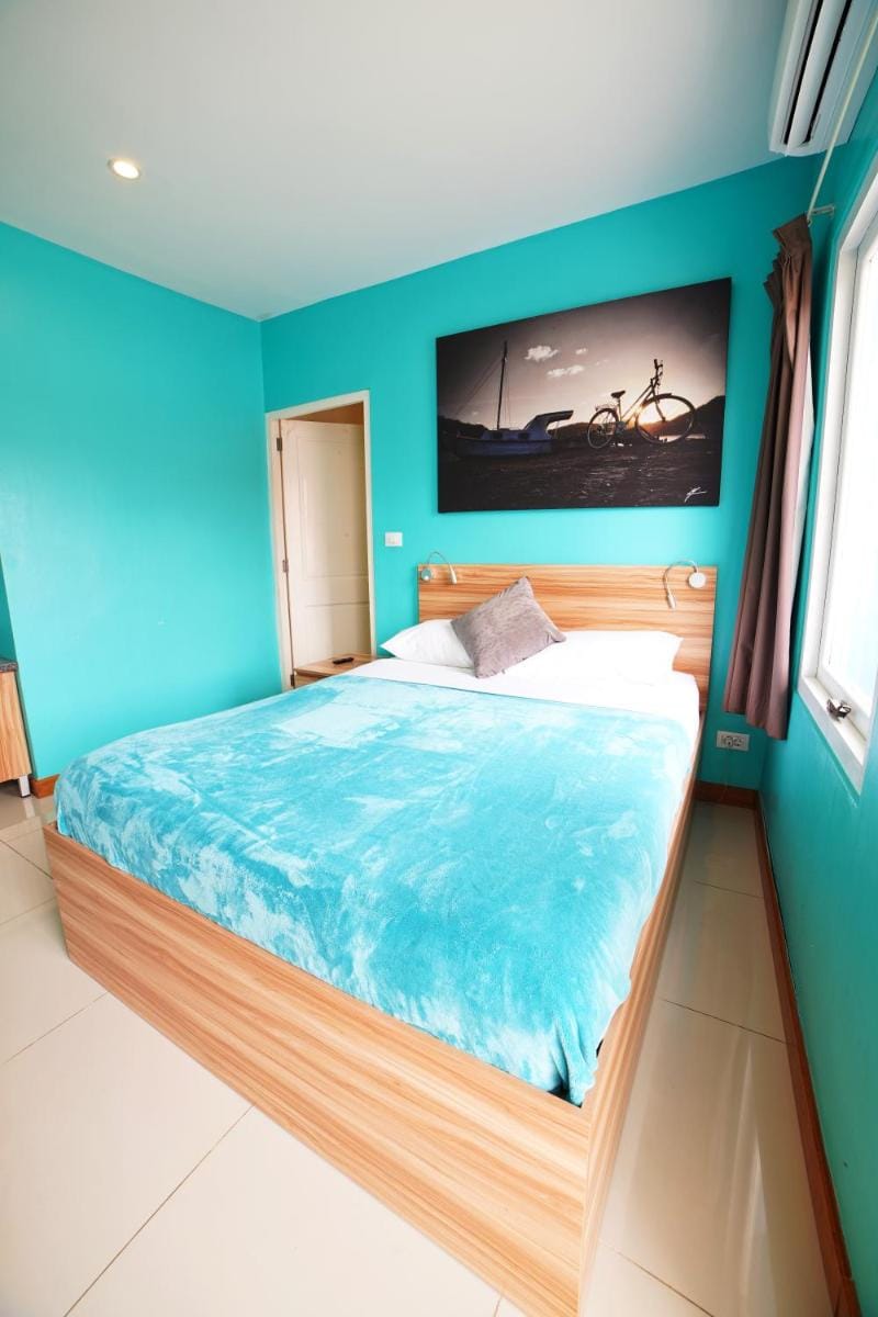 Bed & Bike Curacao Hotel in Willemstad