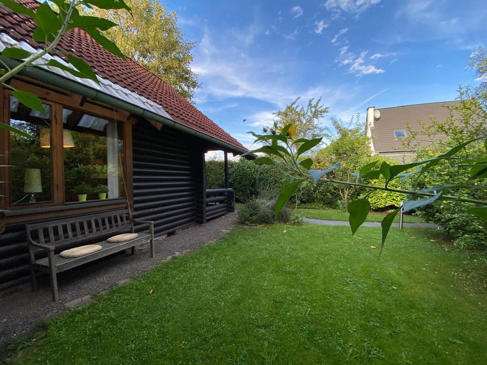 Eifel-Lounge BLOCKHAUS mit Kamin Garten Balkon nahe Köln Therme Brühl Phantasialand Vacation rental in Rhineland-Palatinate