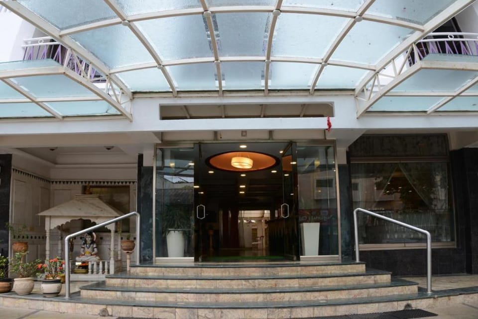 The Adarsh Hotel Hotel in Lonavla