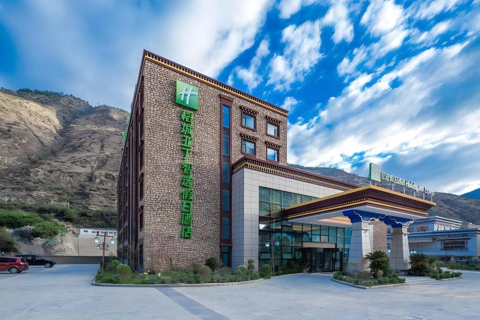 Holiday Inn Express Daocheng Yading By IHG Hotel in Sichuan