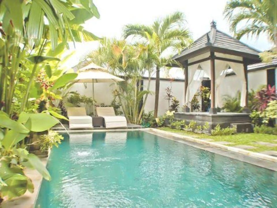 Villa Prosperity Hotel in North Kuta