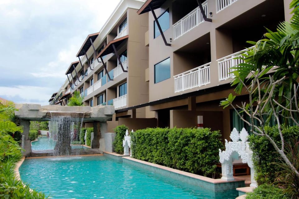 Maikhao Palm Beach Resort Hotel in Mai Khao
