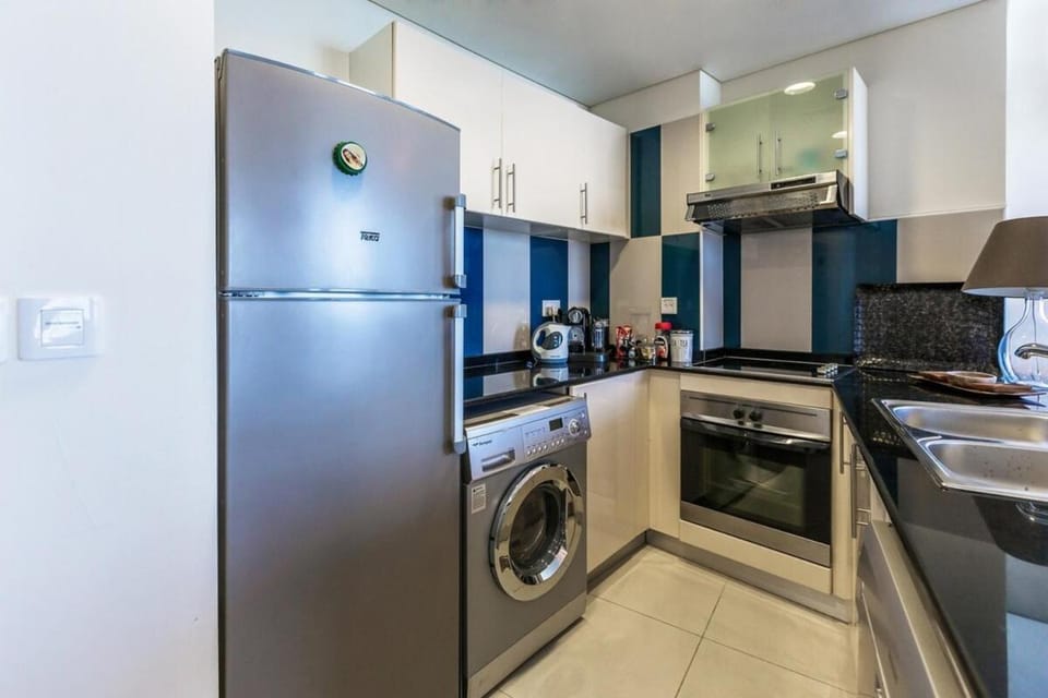 Sama Sama - Ocean Heights Apartment in Dubai