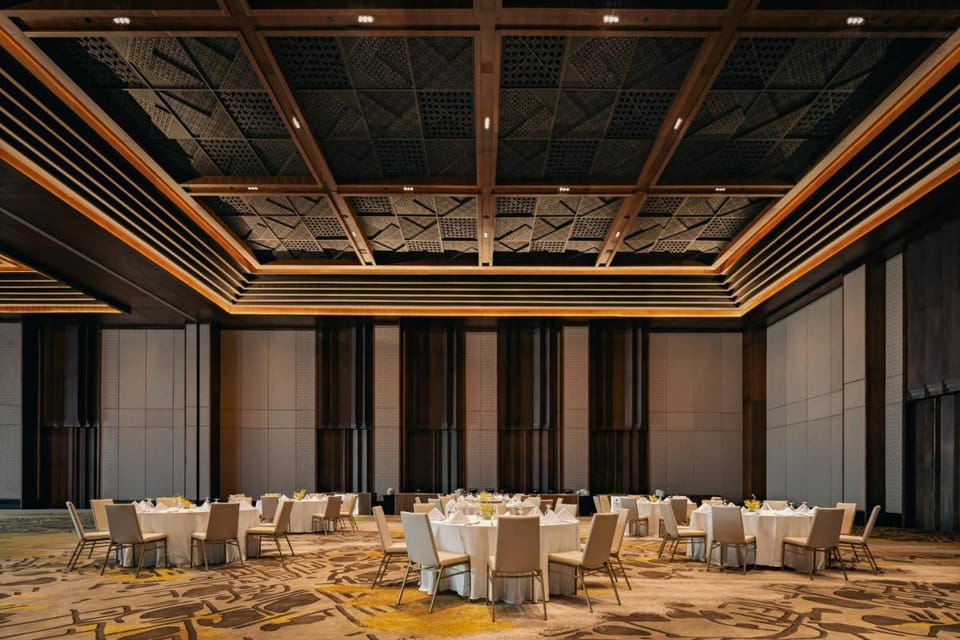 Bali Beach Hotel Hotel in Denpasar