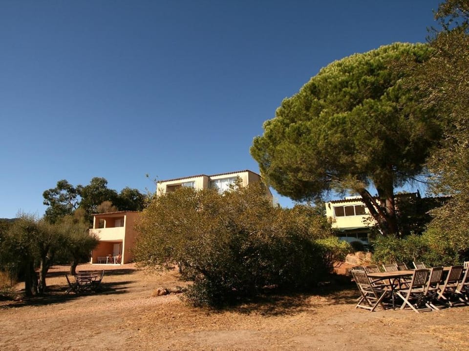 Faounzina Village Apartment in Sari-Solenzara