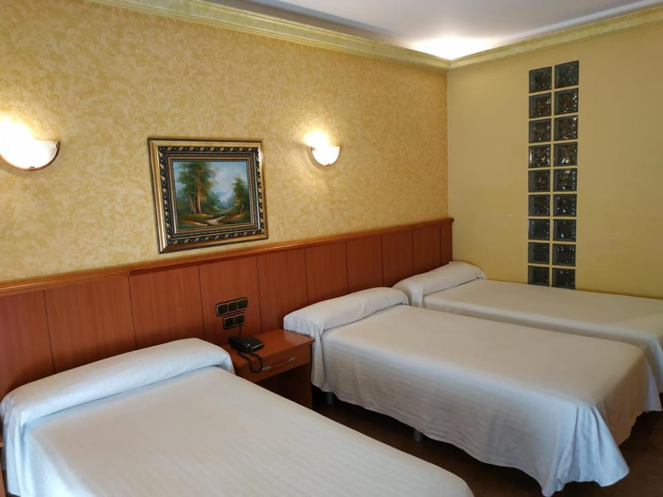 Hotel Real de Castilla Hotel in Castile and León