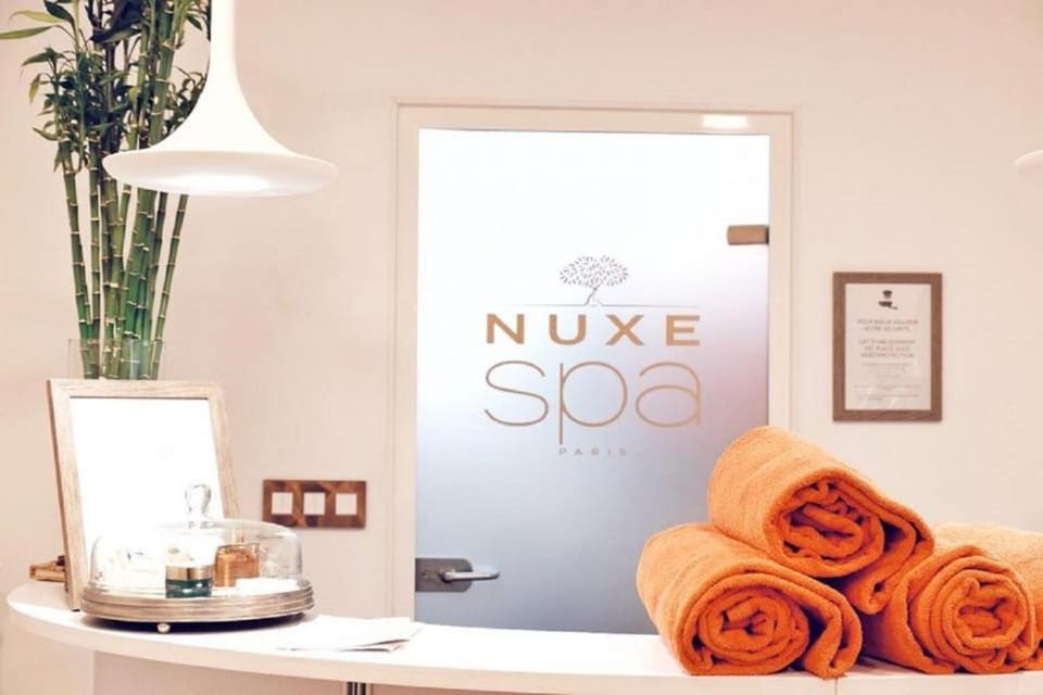 Grand Hotel Des Sablettes Plage, Curio Collection By Hilton Hotel in La Seyne-sur-Mer