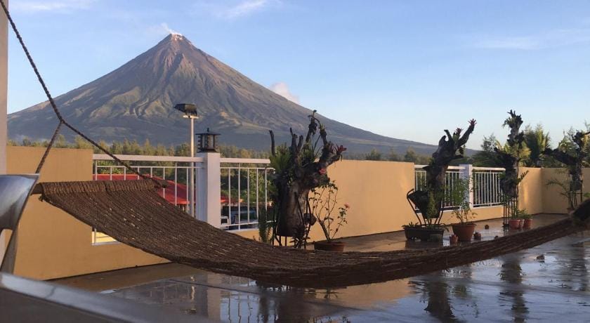 Mayon Lodging House Inn in Bicol