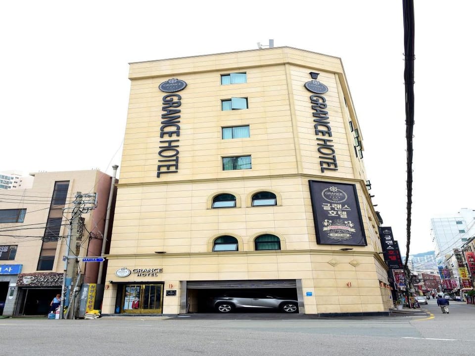 Grance Hotel Hotel in Busan